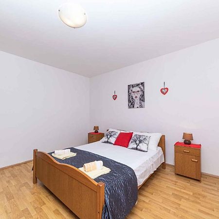 Apartment In Trogir 7406 Exterior foto
